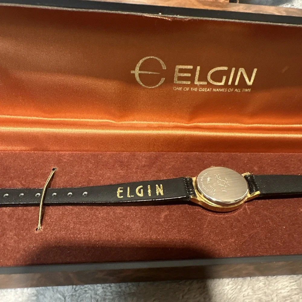 Vintage ELGIN Walt Disney Mickey 1980 Pro-Am Golf Womans Watch